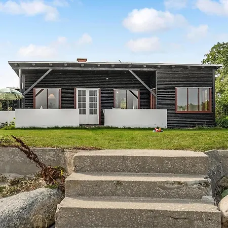 Beautiful In With 2 Bedrooms