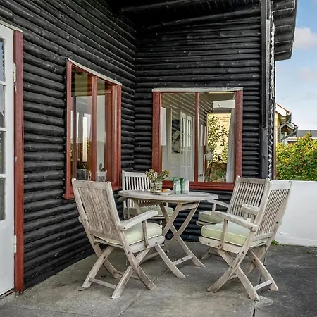 Semesterbostad Beautiful In With 2 Bedrooms *